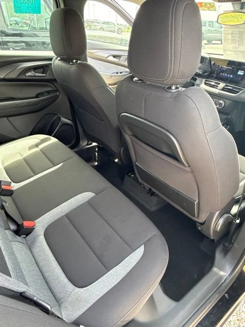 Used 2026 Chevrolet TrailBlazer LS FWD image 23