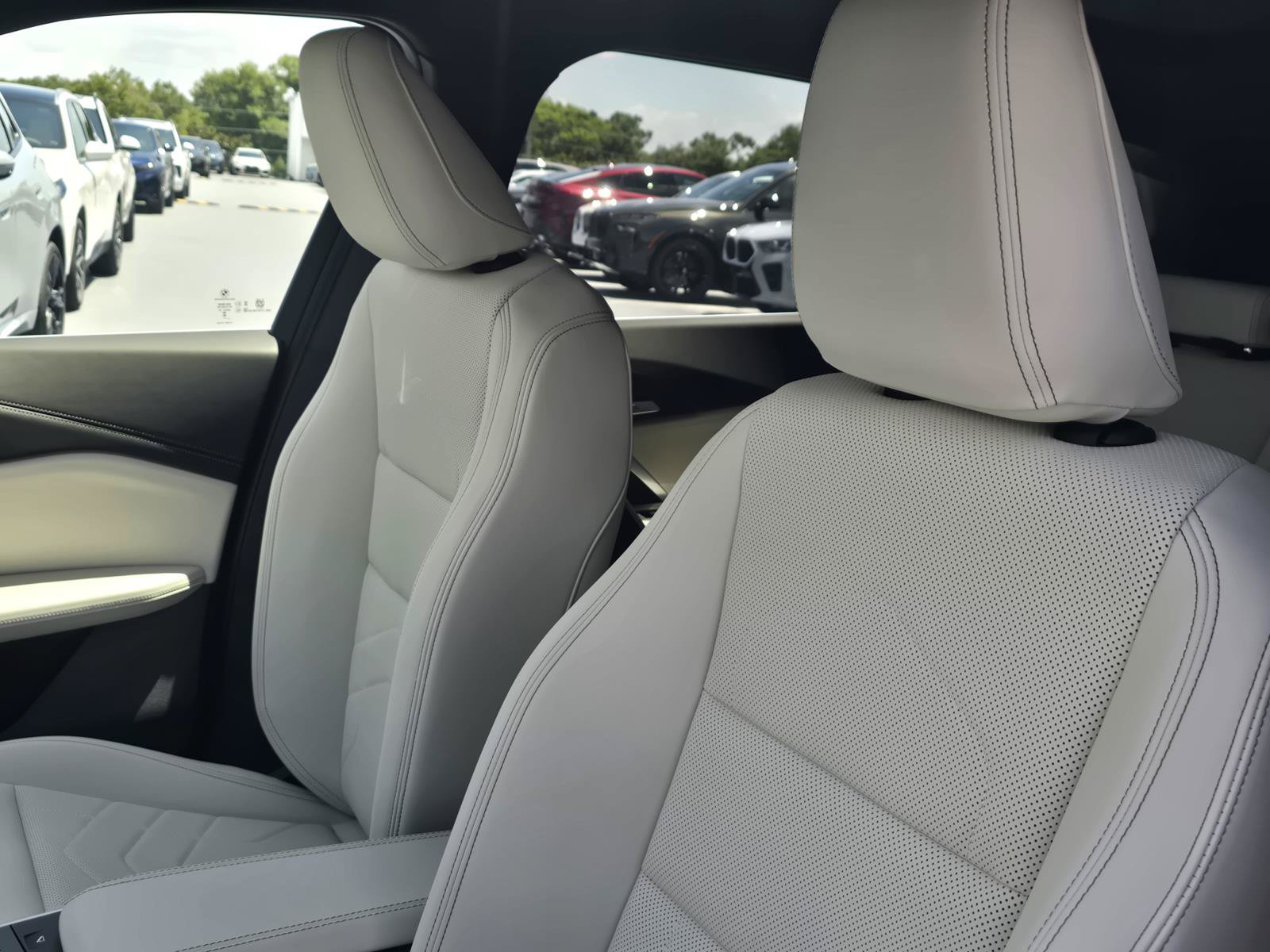 New 2026 BMW X1 xDrive28i w/ Technology Package AWD/4WD image 6