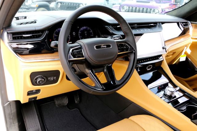 New 2026 Jeep Grand Cherokee L Summit image 8