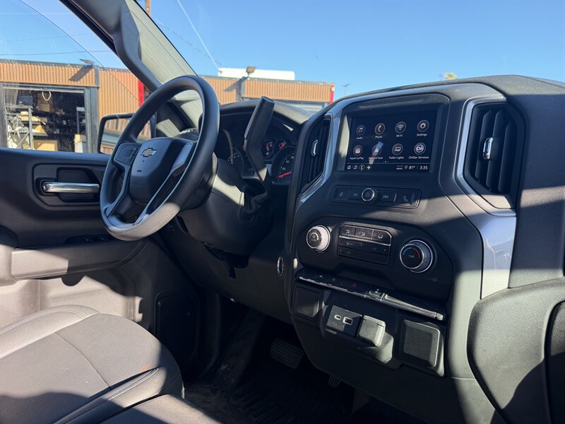 Used 2024 Chevrolet Silverado 1500 W/T w/ Trailering Package AWD/4WD image 18
