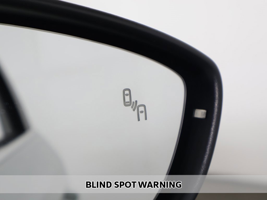 Used 2018 Volkswagen Passat 2.0T SE image 5