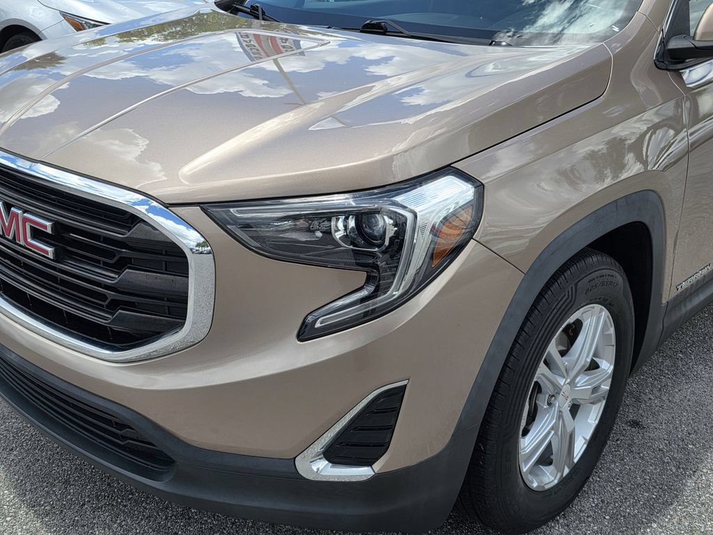 Used 2018 GMC Terrain SLE w/ Driver Convenience Package FWD image 6