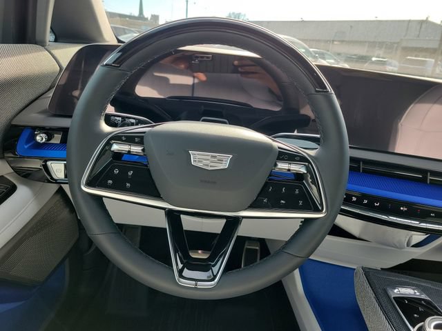 New 2026 Cadillac Optiq Sport 2 w/ LPO, Floor Liner Package AWD/4WD image 9