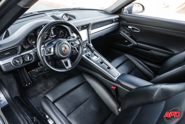 Used 2017 Porsche 911 Carrera image 2