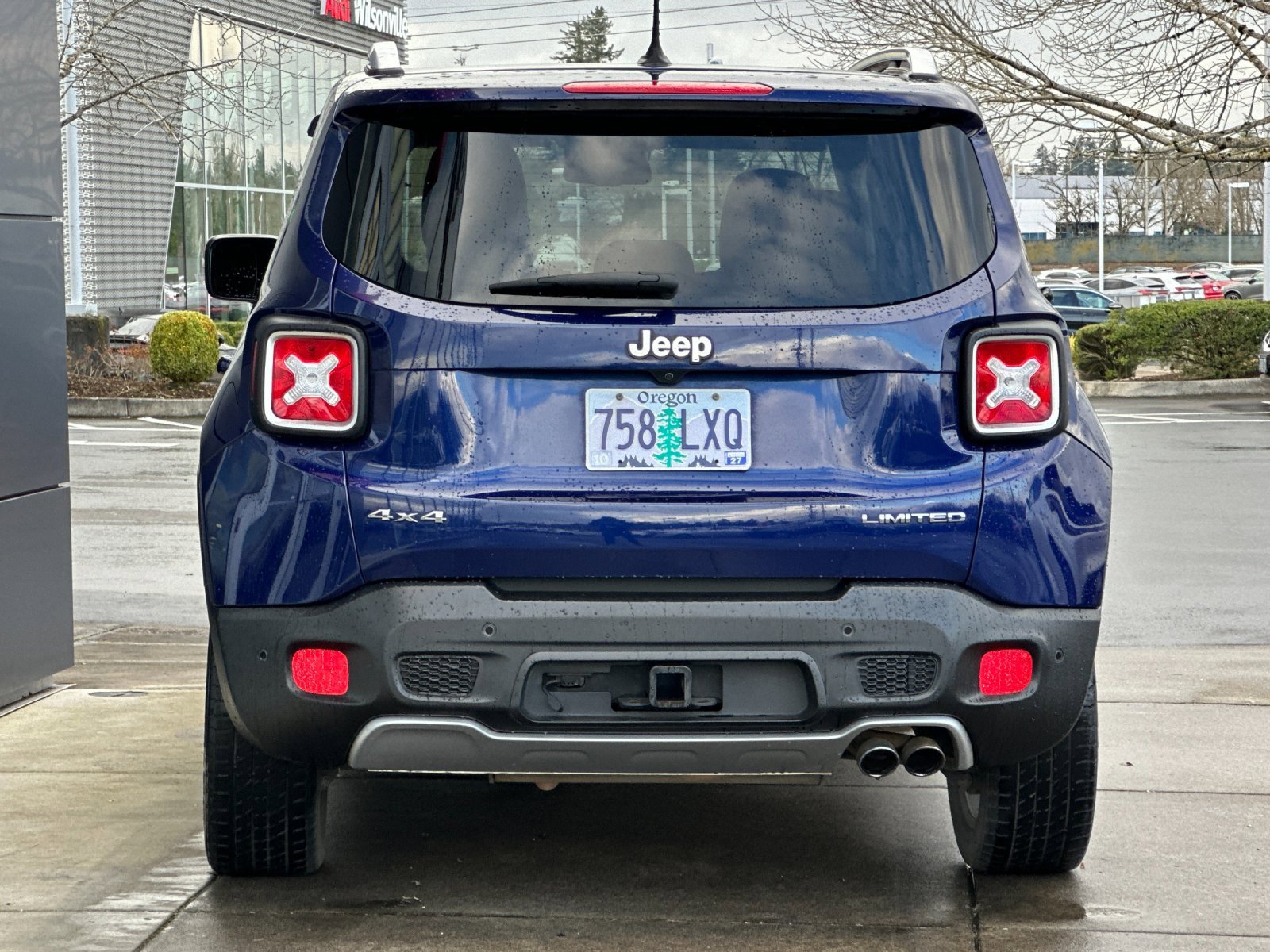 Used 2017 Jeep Renegade Limited image 4