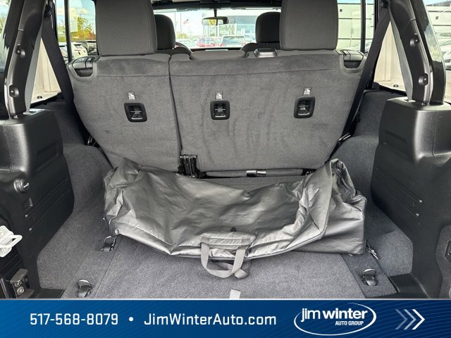Used 2020 Jeep Wrangler Unlimited Rubicon w/ Steel Bumper Group image 19