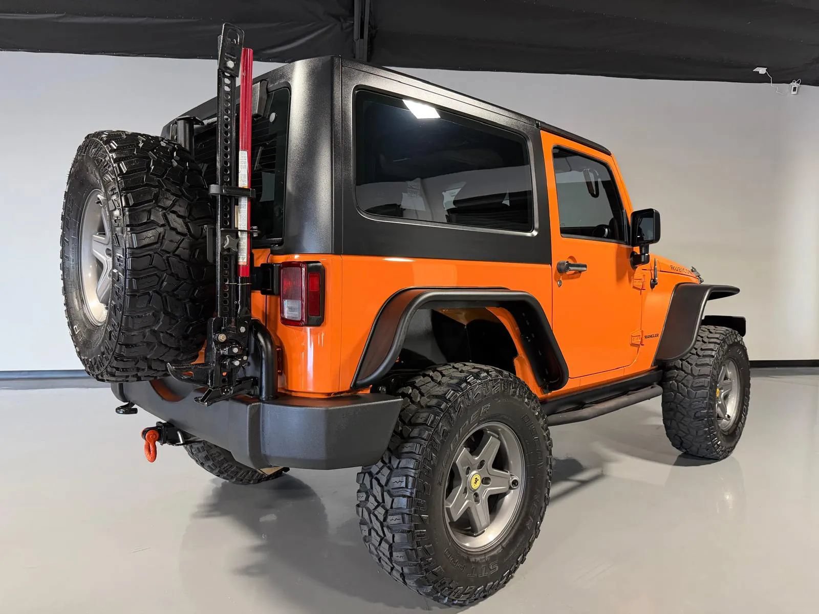 Used 2012 Jeep Wrangler Rubicon w/ PWR Convenience Group AWD/4WD image 4
