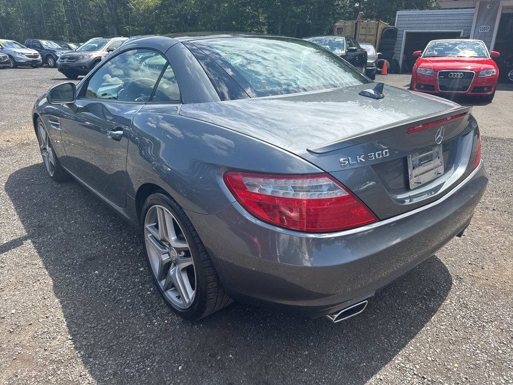 Used 2016 Mercedes-Benz SLK 300 image 15