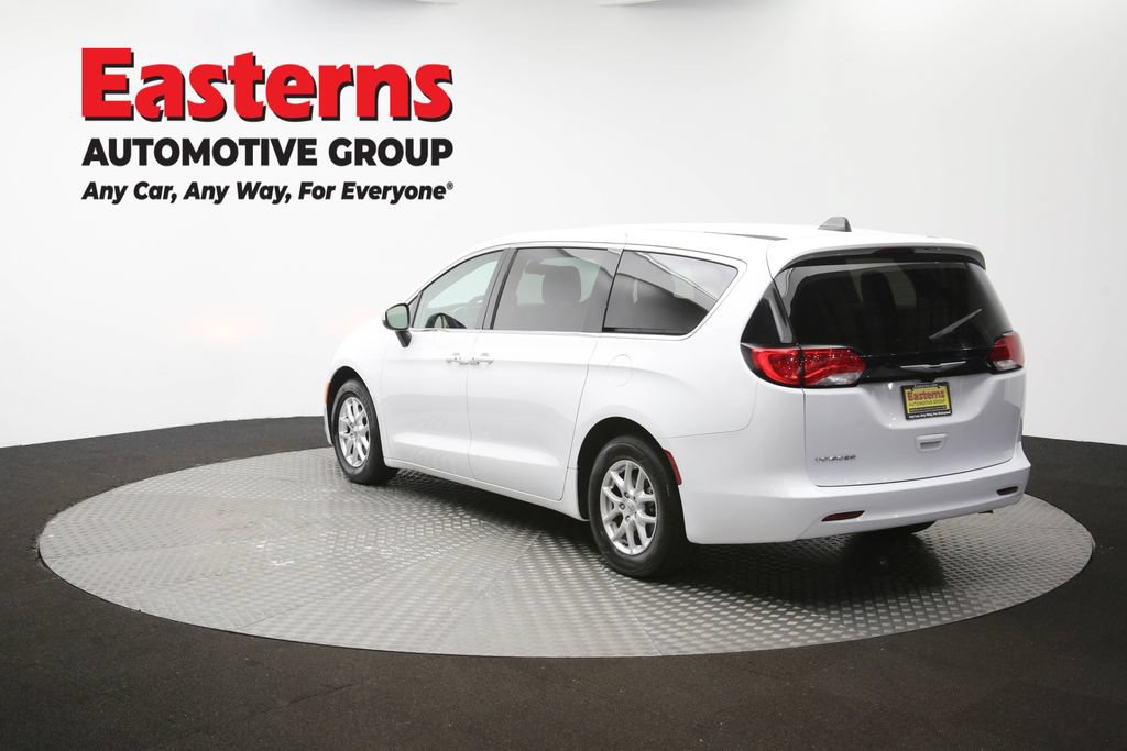 Used 2022 Chrysler Voyager LX FWD image 63