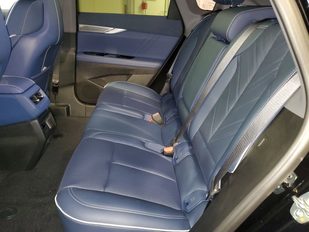 New 2025 Cadillac Optiq Sport 2 image 21