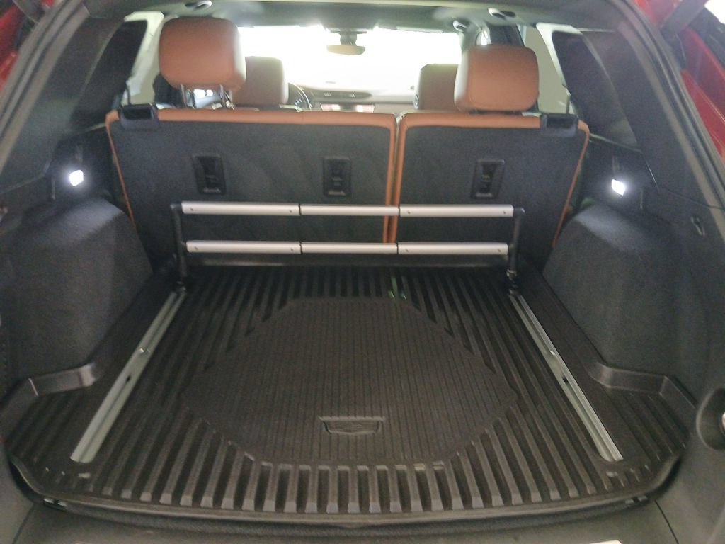 Used 2020 Cadillac XT5 Premium Luxury AWD/4WD image 9