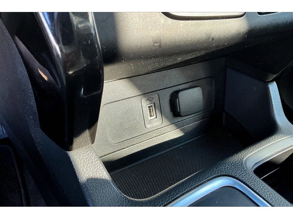 Used 2017 Ford Escape Titanium AWD/4WD image 15