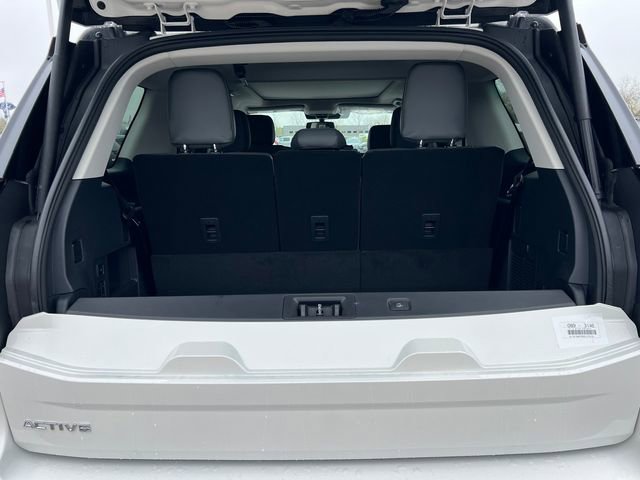 New 2026 Ford Expedition Active image 4