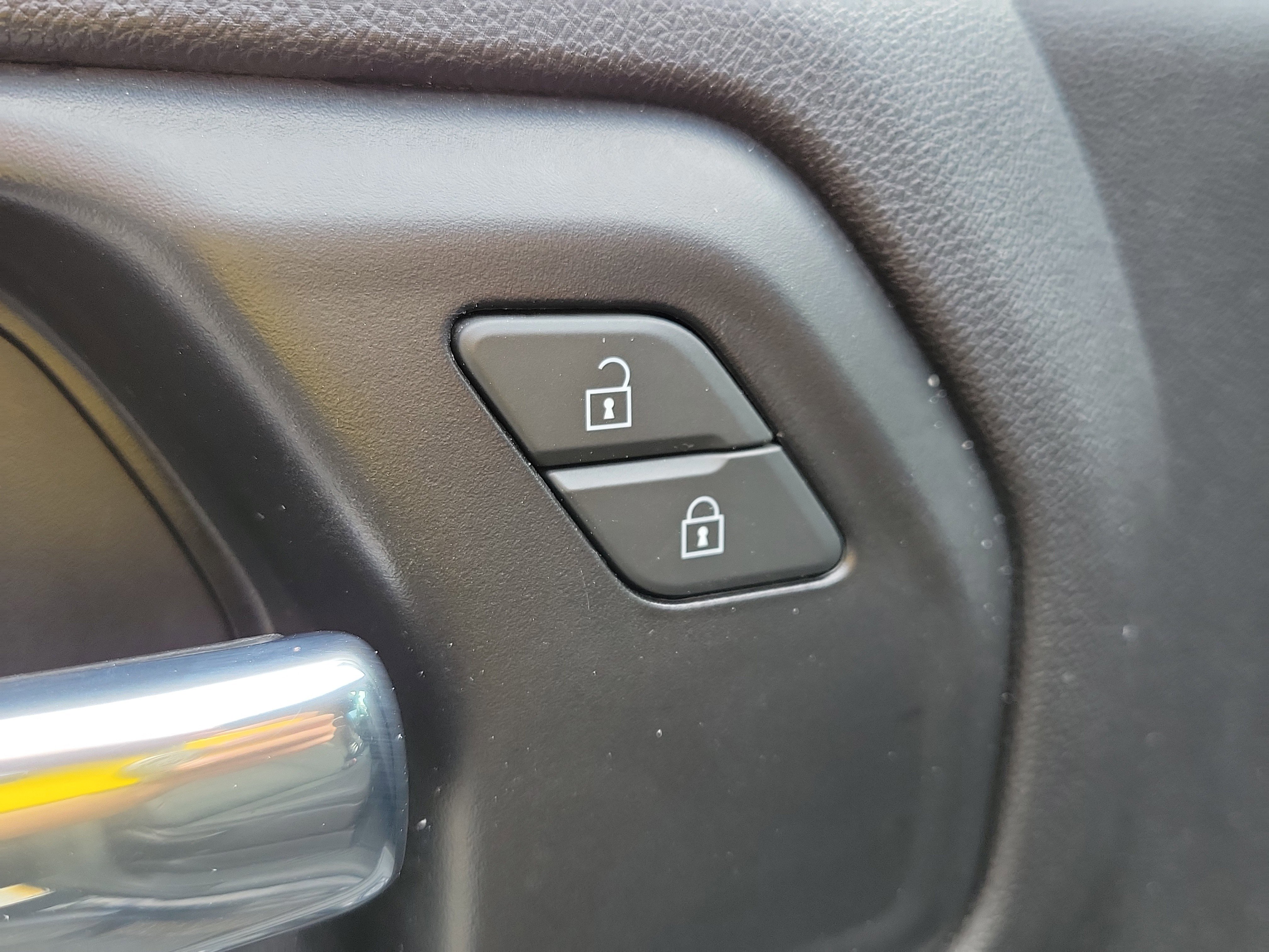 Used 2021 Chevrolet Silverado 1500 Custom image 11