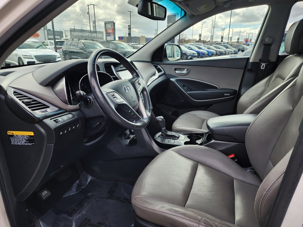 Used 2016 Hyundai Santa Fe SE w/ Option Group 03 image 9