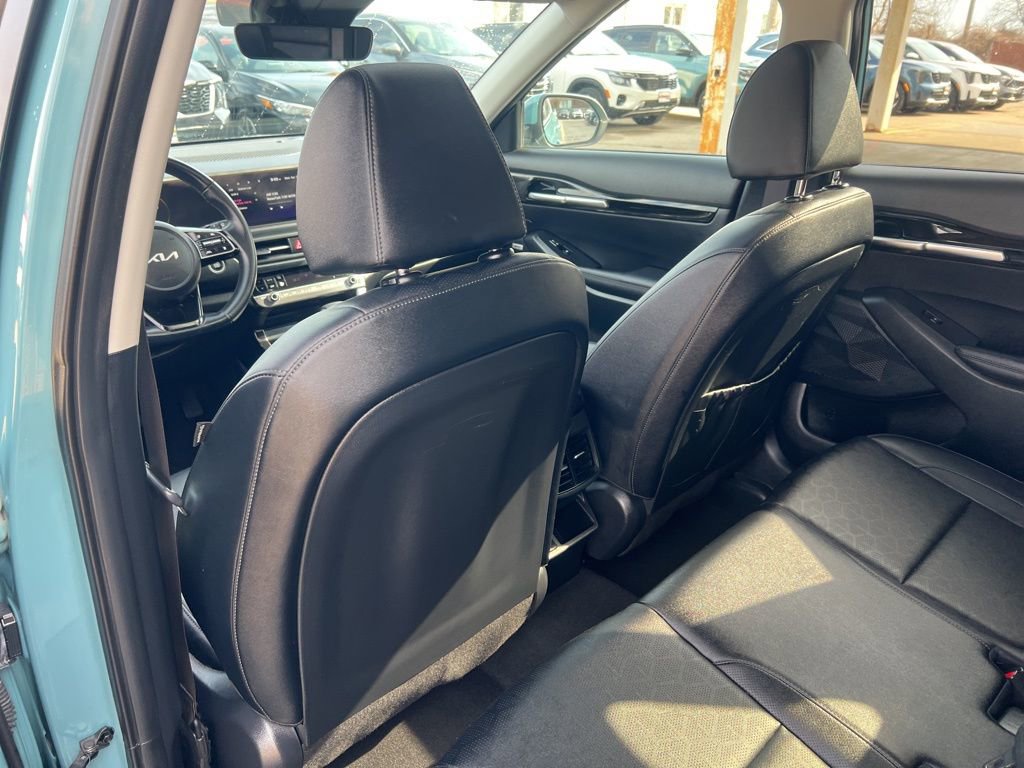 Certified 2024 Kia Seltos SX w/ SX Sunroof Package AWD/4WD image 10
