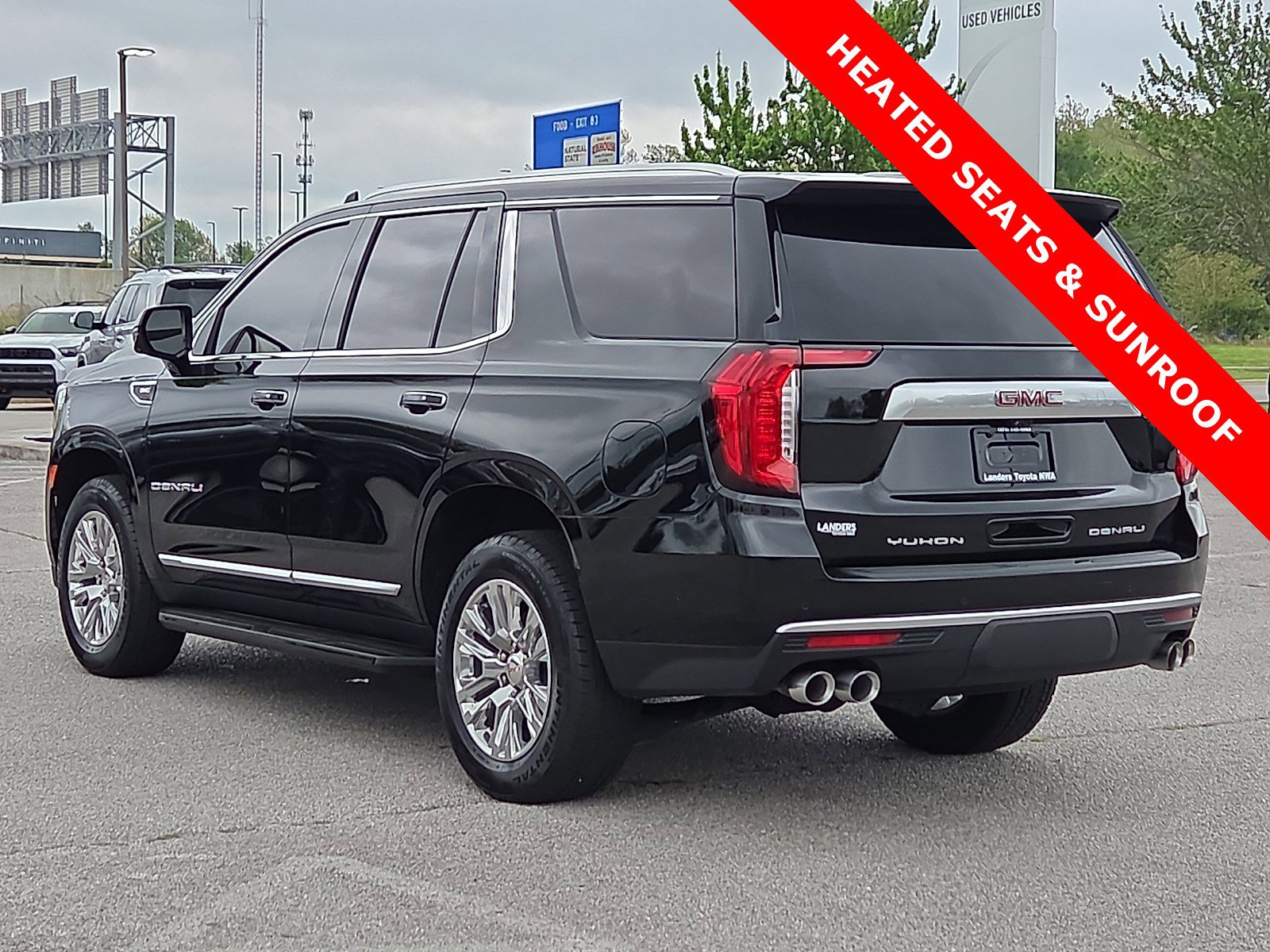 Used 2024 GMC Yukon Denali w/ Advanced Technology Package AWD/4WD image 4