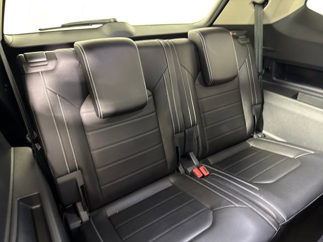 Used 2025 Volkswagen Atlas SEL image 14