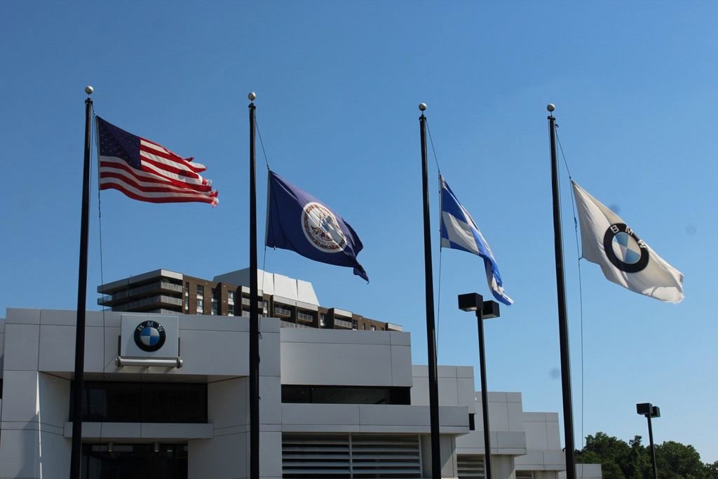 New 2026 BMW 530i xDrive w/ Premium Package AWD/4WD image 26