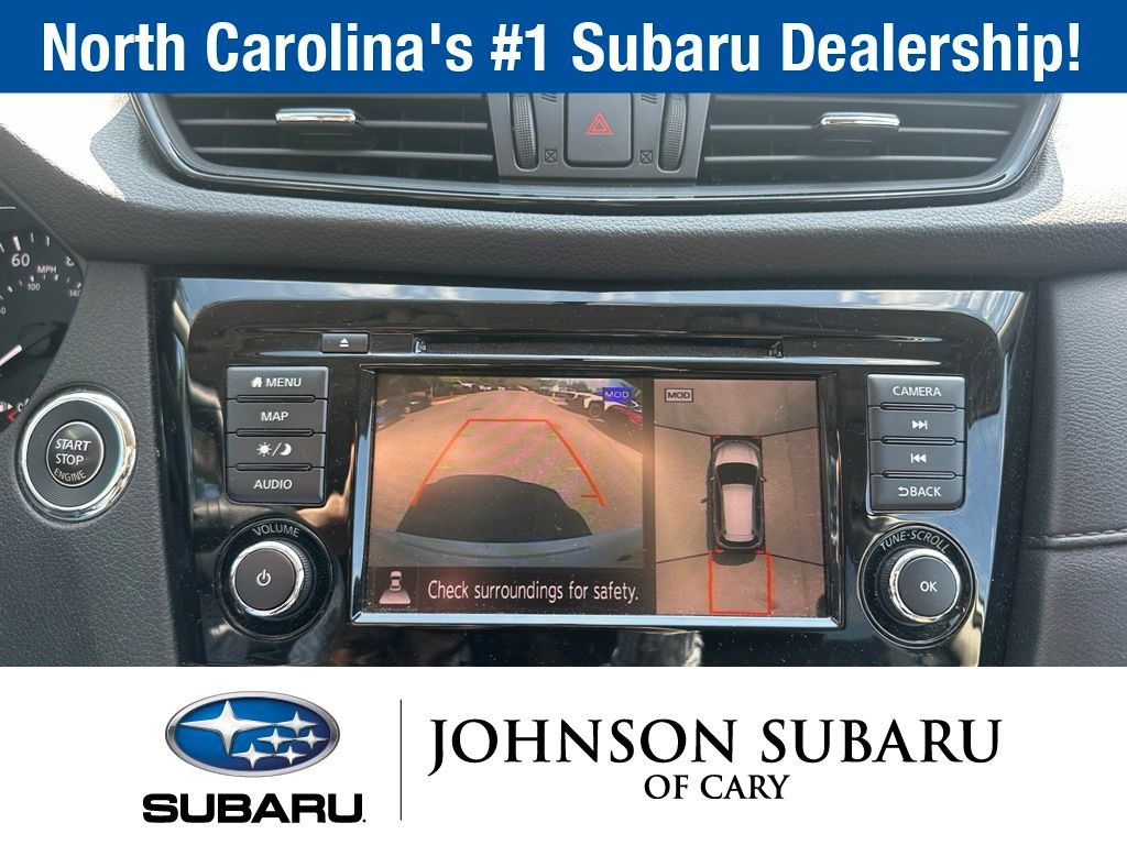 Used 2018 Nissan Rogue SV w/ Sun & Sound Touring Package FWD image 11