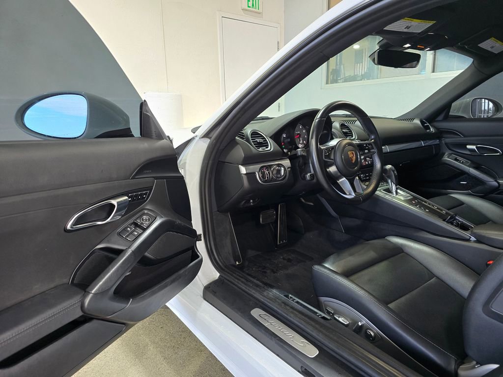 Used 2017 Porsche 718 Cayman S image 22