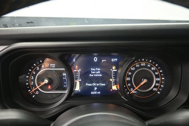 Used 2024 Jeep Gladiator Sport AWD/4WD image 23