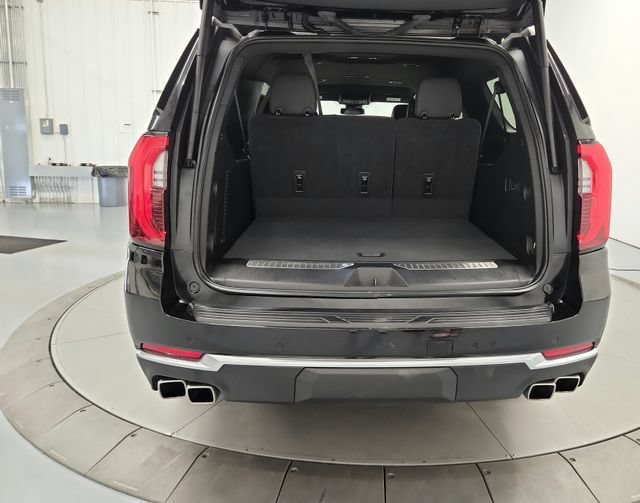 Used 2025 GMC Yukon XL Denali AWD/4WD image 26