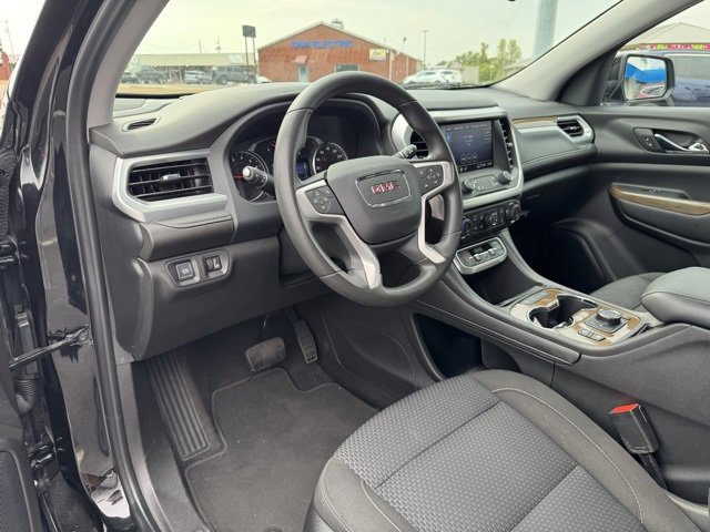 Used 2022 GMC Acadia SLE w/ Driver Convenience Package image 18