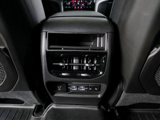 Used 2023 Jeep Grand Cherokee Overland image 24