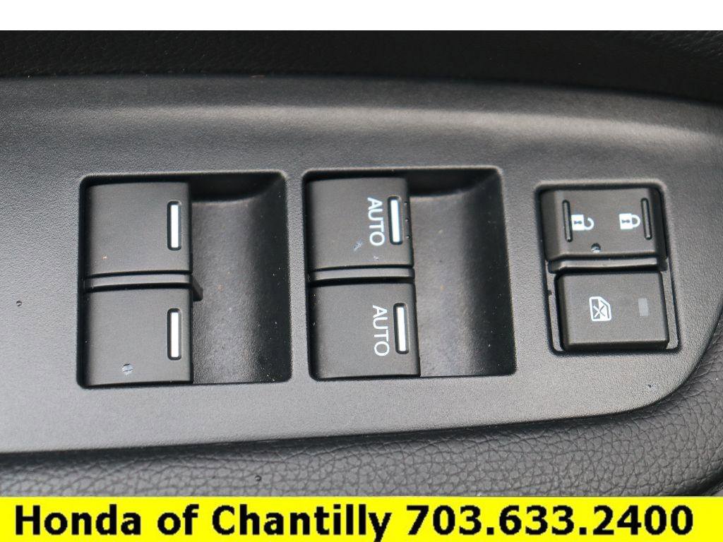 Used 2021 Honda Pilot Touring image 25