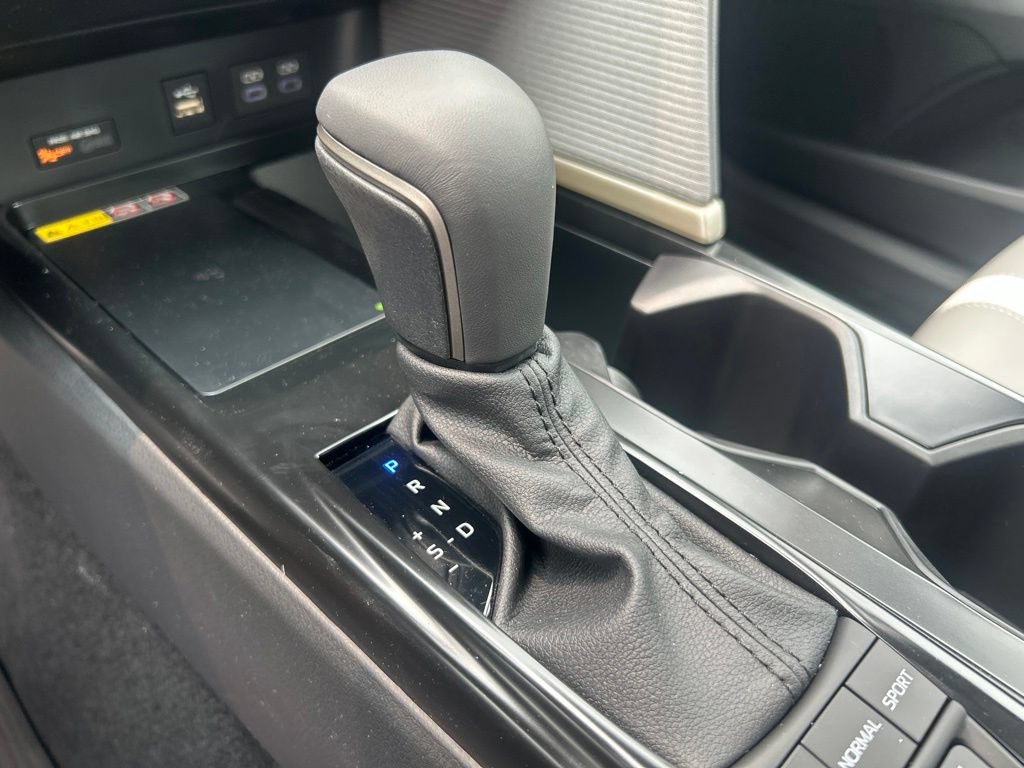 Certified 2026 Toyota Camry SE w/ Convenience Package FWD image 22