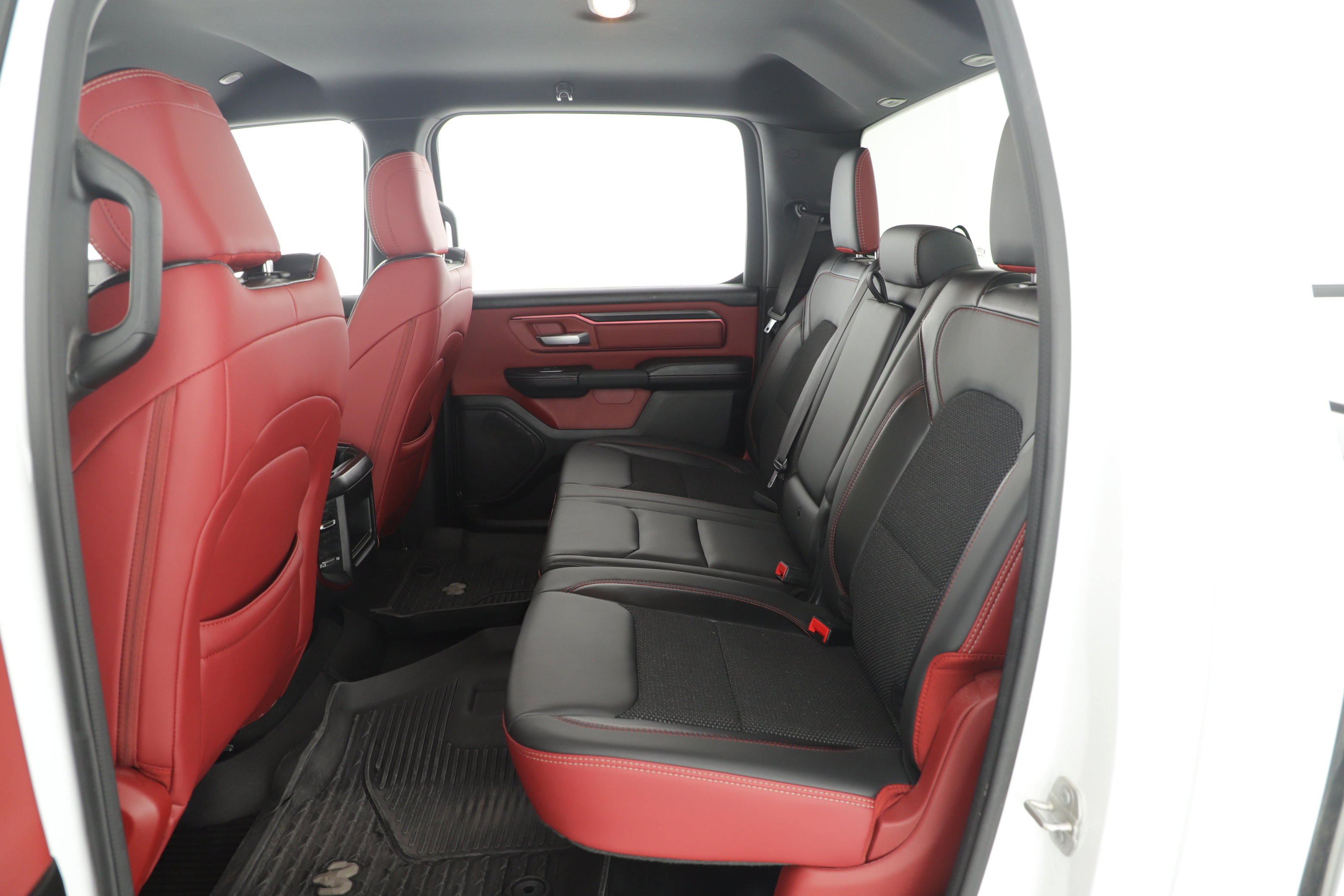 Used 2024 RAM 1500 Rebel image 24