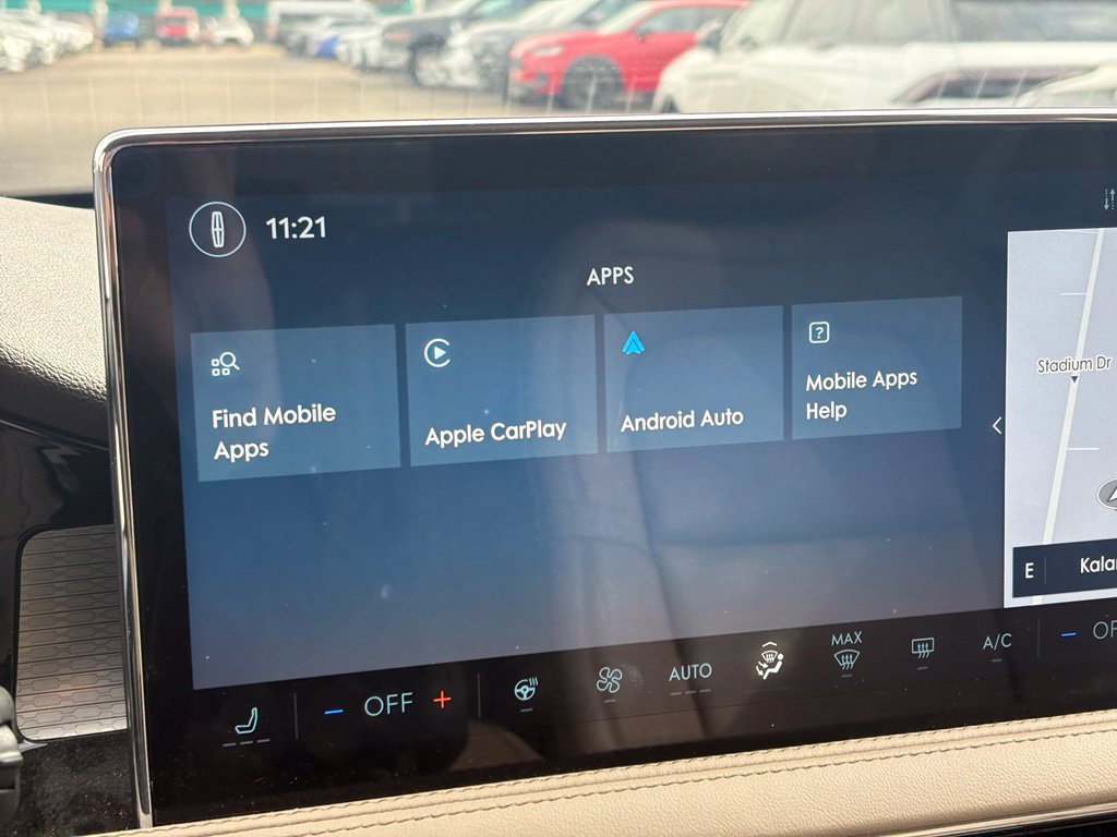 Used 2023 Lincoln Corsair AWD w/ Equipment Group 101A image 37
