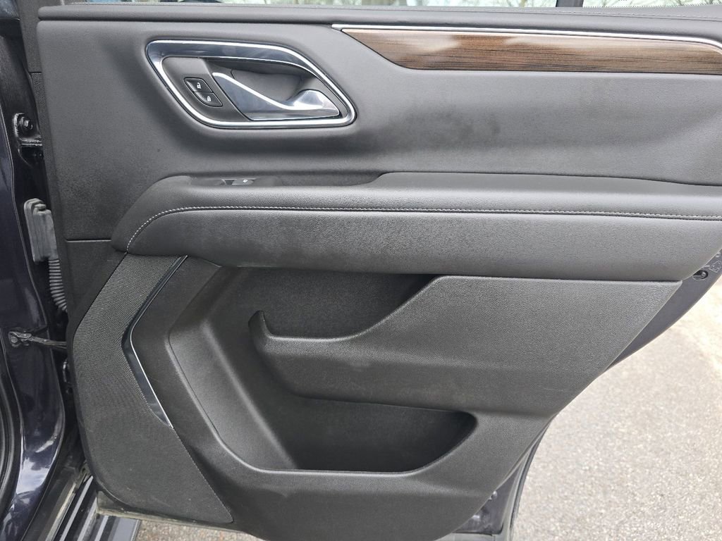 Used 2023 GMC Yukon SLE AWD/4WD image 21