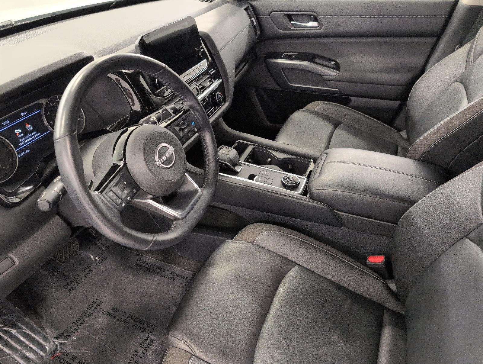 Used 2025 Nissan Pathfinder SL w/ Cargo Package AWD/4WD image 10