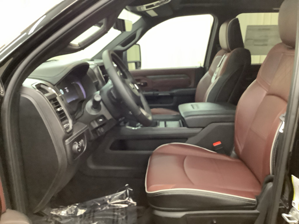 New 2026 RAM 3500 Limited AWD/4WD image 13