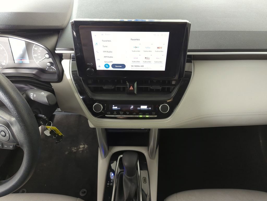 Used 2024 Toyota Corolla Cross L image 14