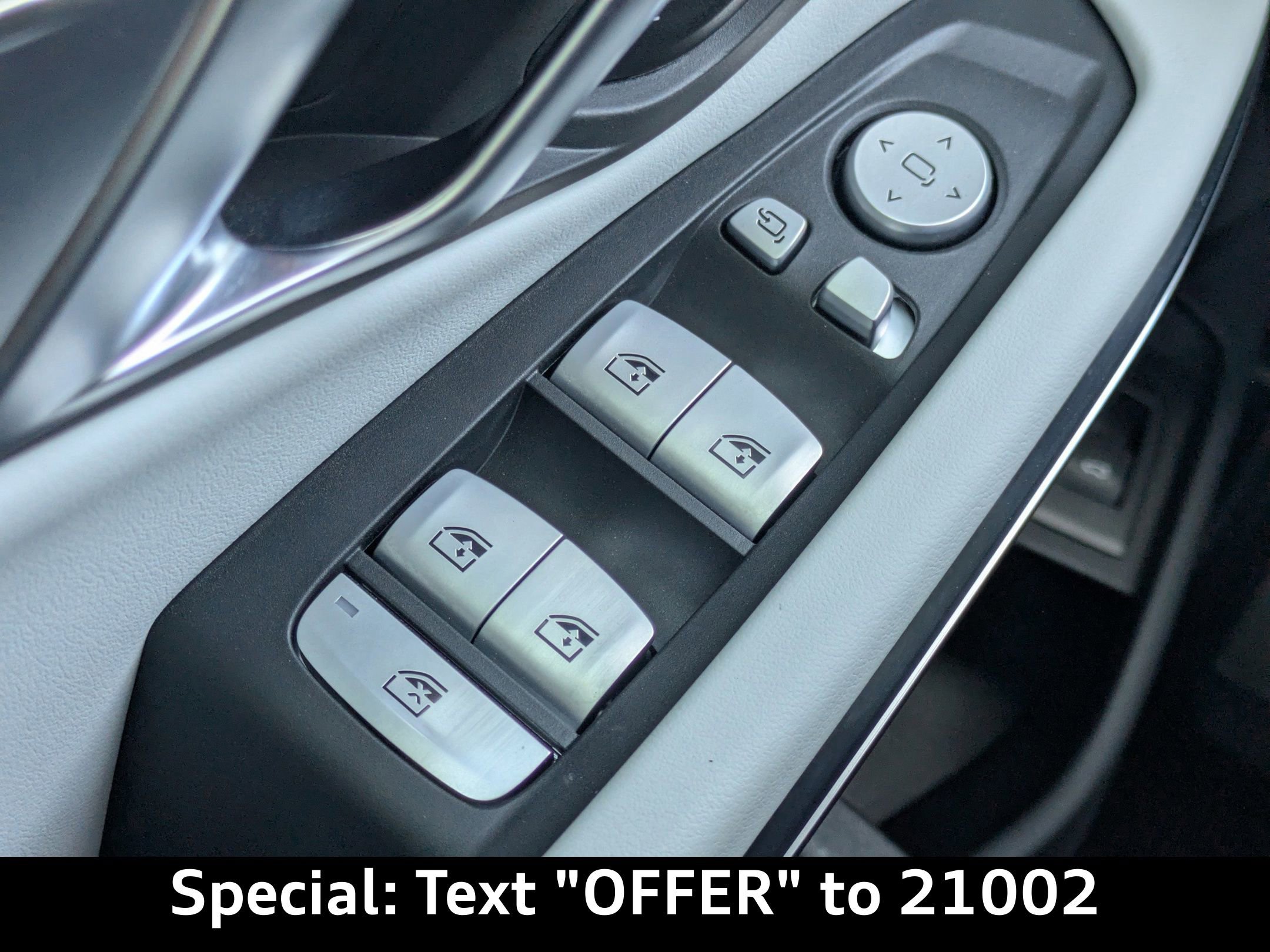 Used 2025 BMW M3 Competition image 25