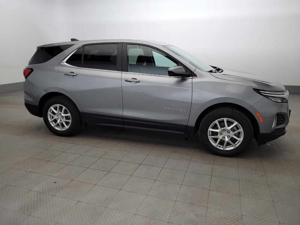 Used 2023 Chevrolet Equinox LT w/ Driver Convenience Package image 11