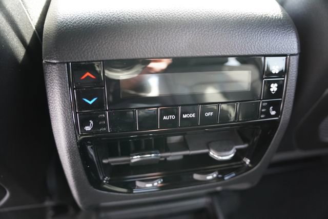 New 2025 Jeep Grand Cherokee L Limited w/ Black Appearance Package image 13