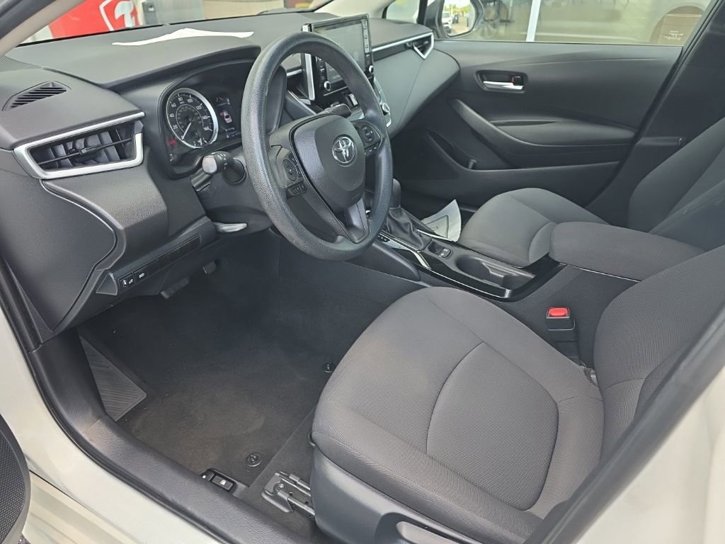 Used 2021 Toyota Corolla LE FWD image 7