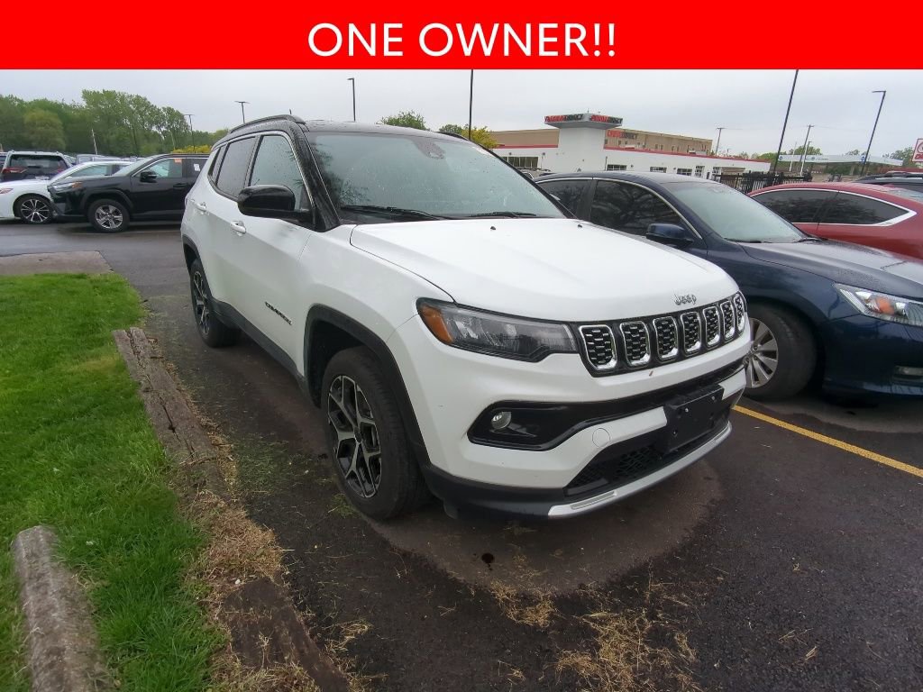 Used 2025 Jeep Compass Limited AWD/4WD image 3