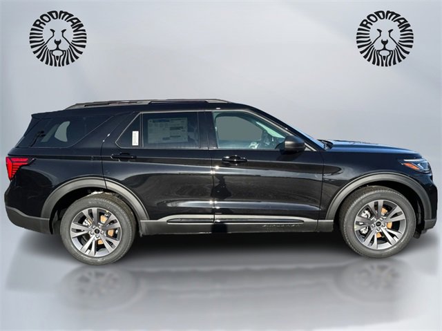 New 2026 Ford Explorer Active w/ Active Comfort Package image 4