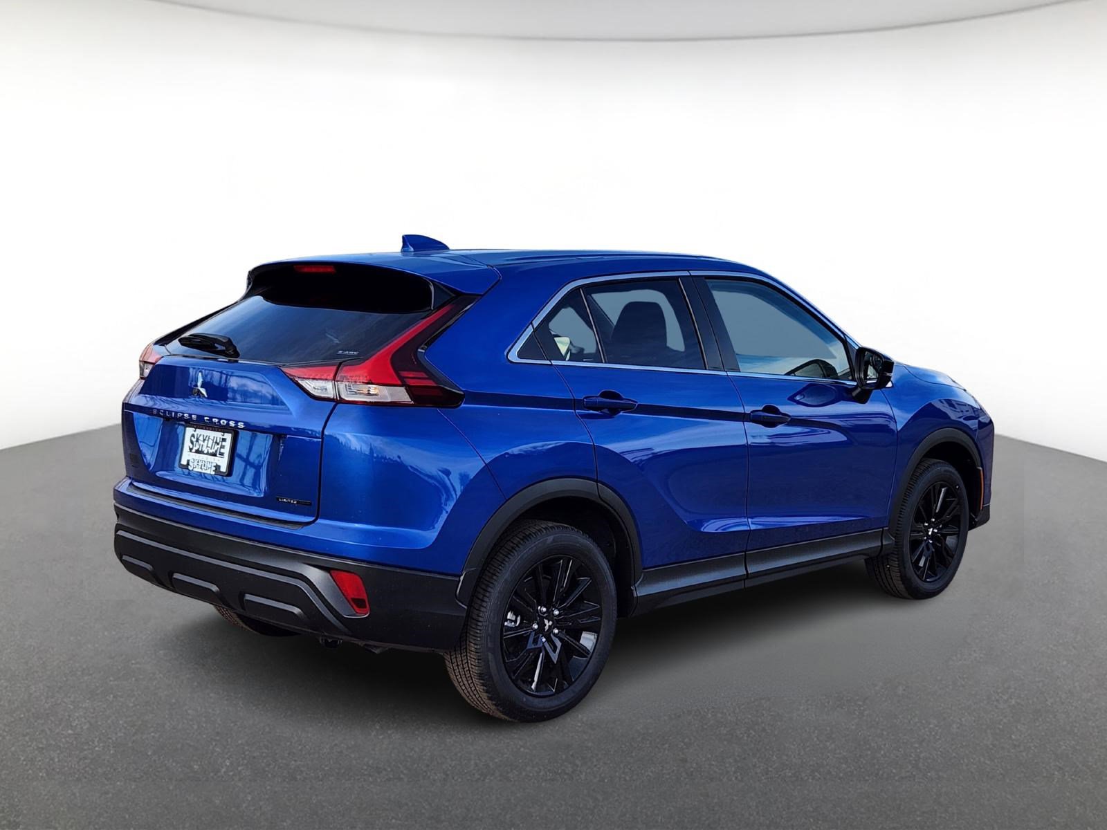 New 2026 Mitsubishi Eclipse Cross LE image 3