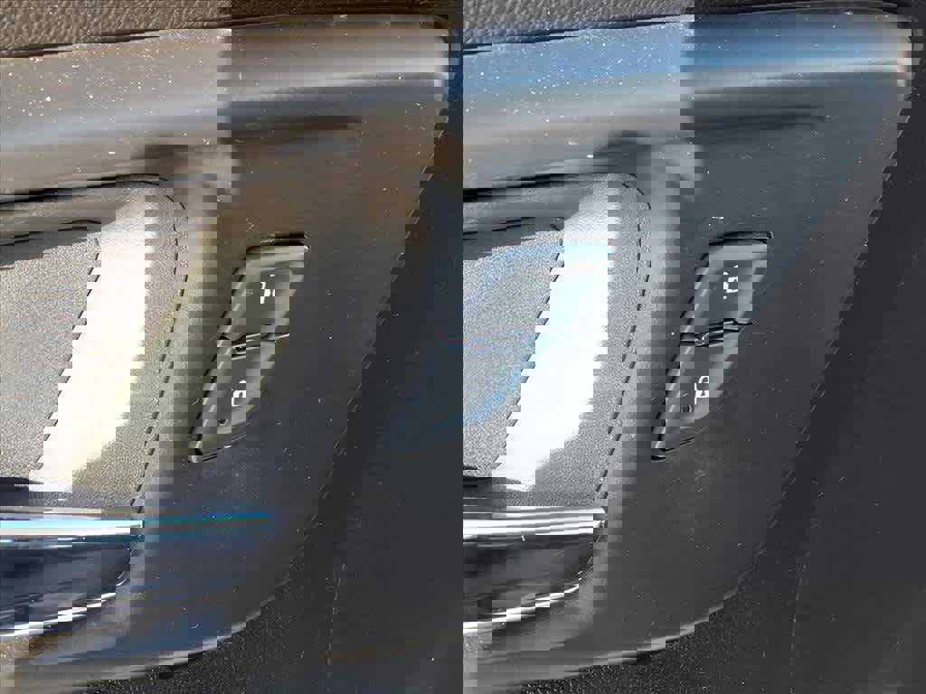 Used 2024 Chevrolet Malibu LS image 11