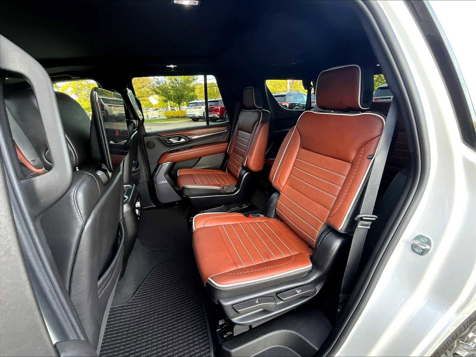 Used 2024 GMC Yukon Denali Ultimate image 15