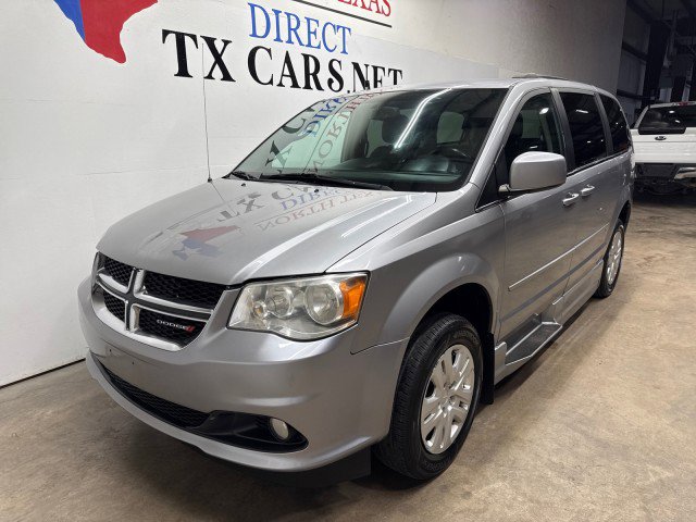 Used 2017 Dodge Grand Caravan SXT w/ Rear Park Assist Package FWD image 13