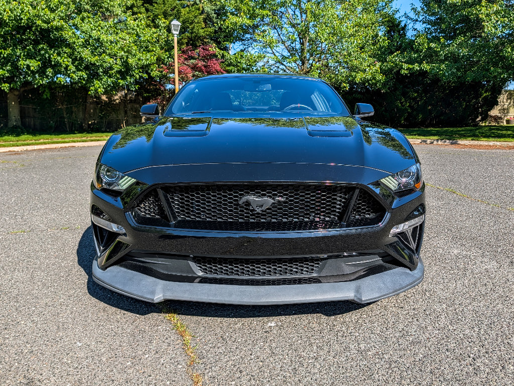 Used 2020 Ford Mustang GT Premium w/ GT Performance Package RWD image 2