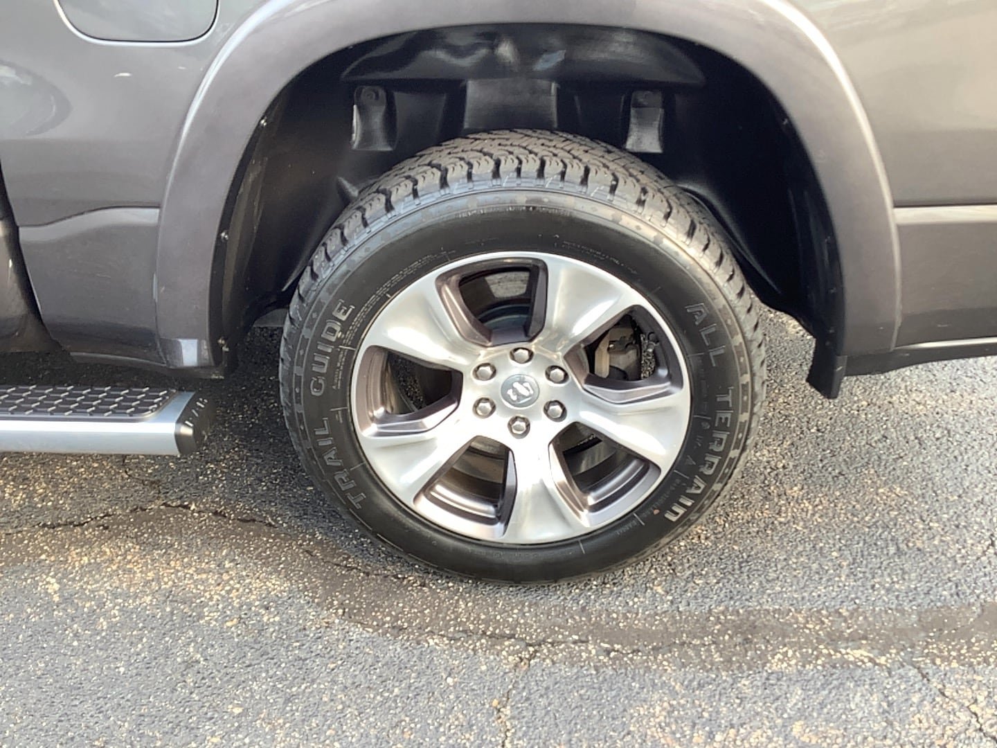 Certified 2019 RAM 1500 Laramie AWD/4WD image 6