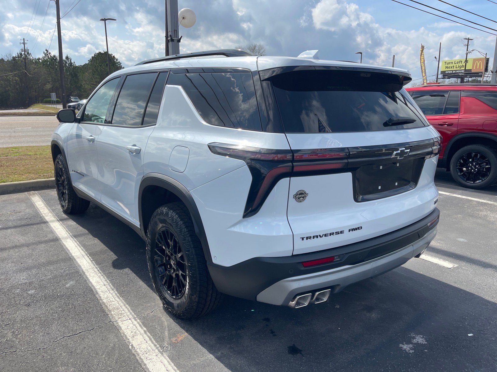 New 2026 Chevrolet Traverse Z71 w/ Enhanced Driving Package image 12